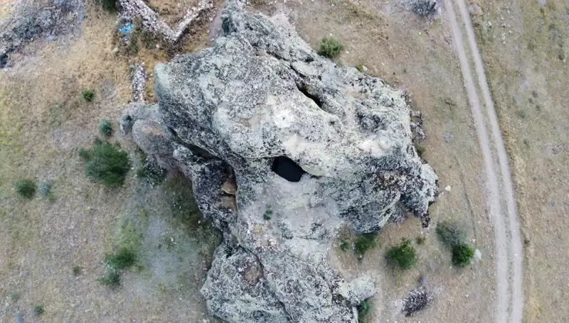 Merkeze Sadece 8 Kilometre Uzaklıkta: Efsanelerle Dolaşan Gelin Kayası