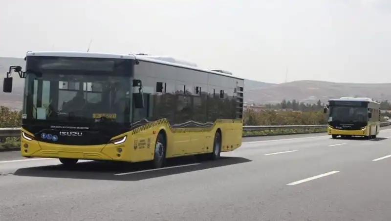 Klimasız Toplu Taşıma Araçlarına Cezalar Geliyor: Yolcuları Koruma Yöntemleri