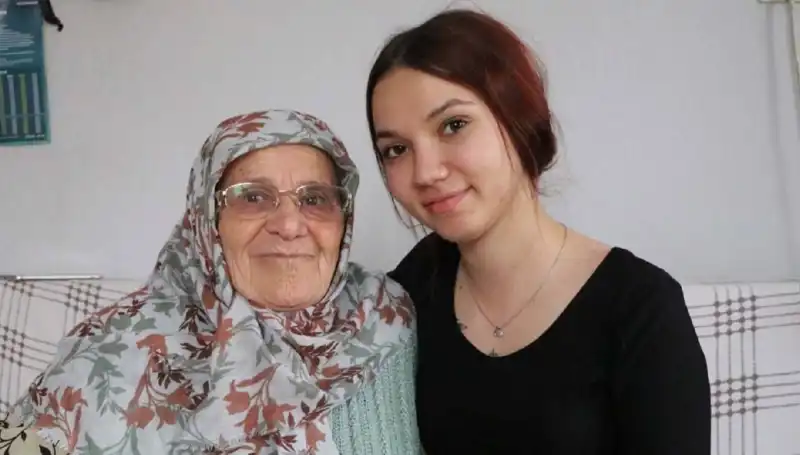 Anneanne Terliği Silah Sayıldı! Tuhaf Karar Mahkemeyi Sarstı