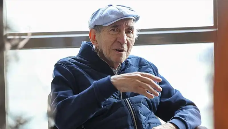 Altan Öymen'in Hayatı ve Mirası: Siyasi Yolculuğu ve Vefatı Üzerine Derinlemesine İnceleme