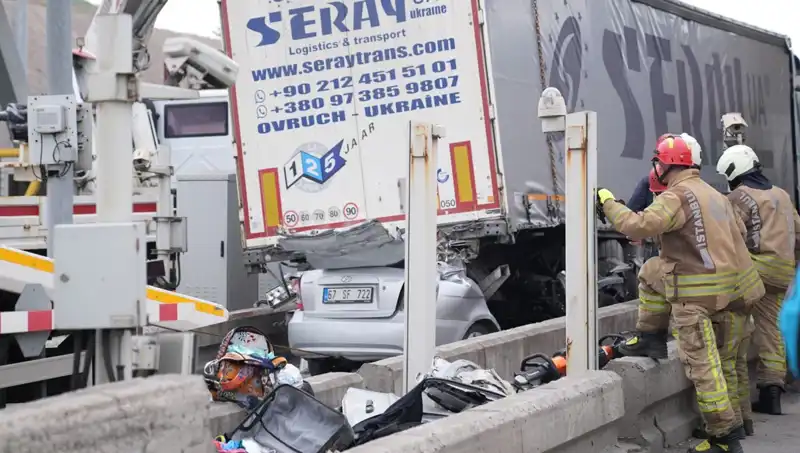 Bayram Tatilinde Trafikte 72 Can Kaybı: Güvenlik Önlemleri Yetersiz mi?