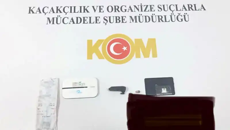 Ehliyet Sınavında Kopya Çekmeye Çalışanlar Yakalandı!
