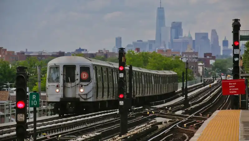 Bir Genç Hayatını Kaybetti: Metro Sörfü Tehlikesi Nasıl Böyle Büyüdü?