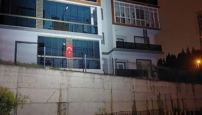 Sakarya'da 4 Katlı Apartman Tehlikesi: Tahliye Kararı Alındı