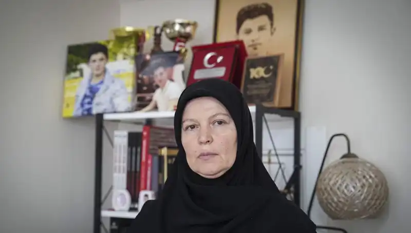 15 Temmuz'un Unutulmaz Şehidi: 16 Yaşındaki Mahir Ayabak ve Annesinin Bitmeyen Acısı