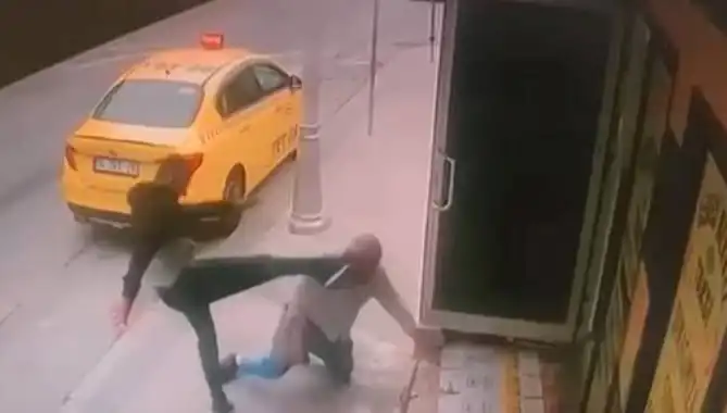 Gece Yarısı Taksi Durağında İnanılmaz Olay: Alacaklı Bacağını Kırdı
