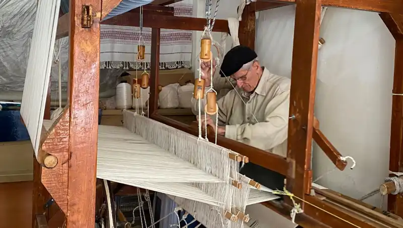İpleriyle Sanatı Birleştiren Usta: 62 Yıldır Tutarak Yaşayan Bir Tutku