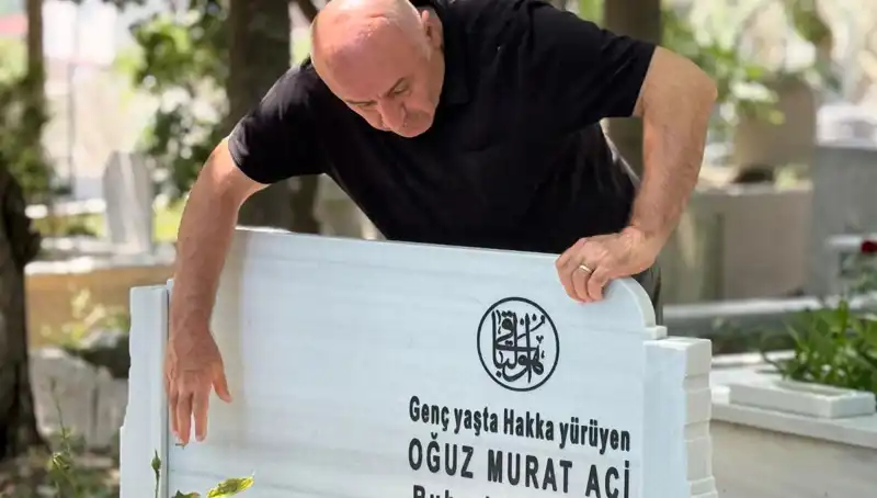 Aci Ailesinin Hüzünlü Babalar Günü: Anılar ve Özlemler