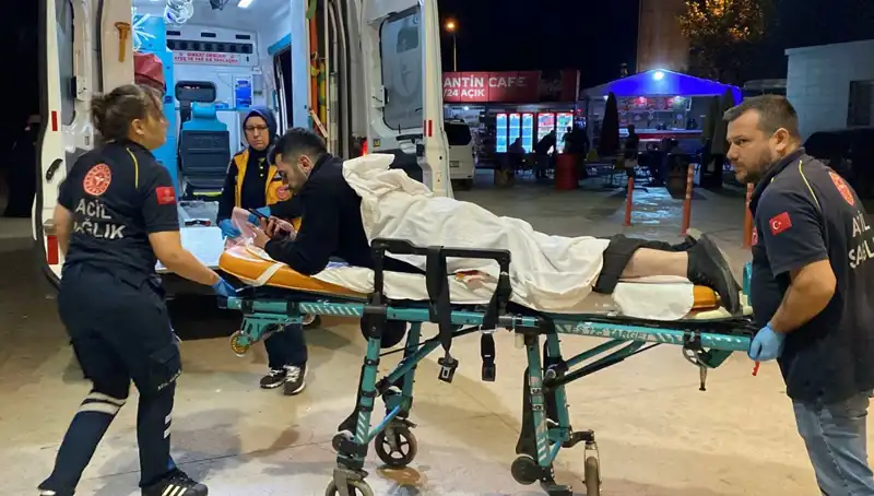 Kavga Eden Çiftçiyi Uyarınca Bacağından Bıçaklanan Adamın Dramı