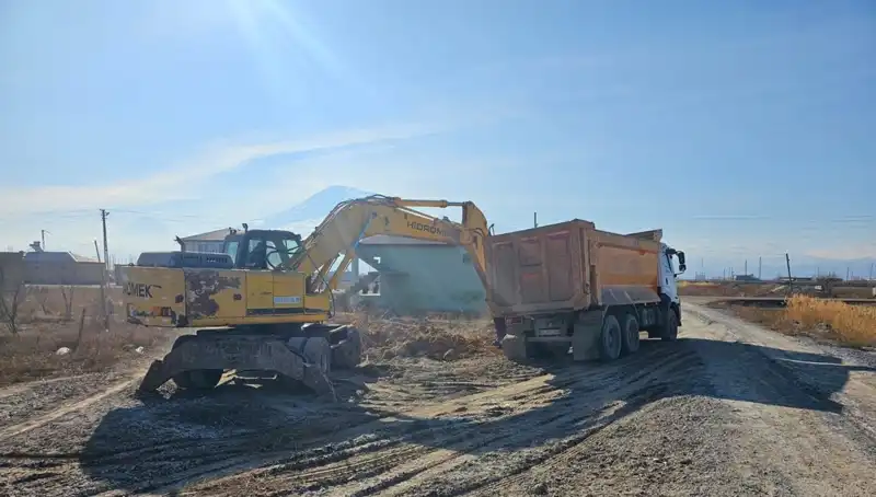 Iğdır'da Güvenlik İçin 179 Metruk Yapı Yıkıldı, Şehir Yenileniyor!