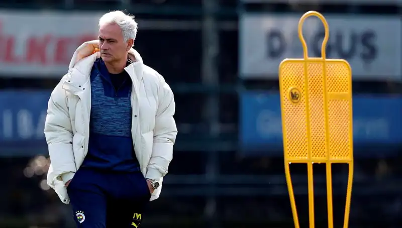 Mourinho’nun Stratejisi: Futbolun Yeni Döneminde Bir Numara Nedir?
