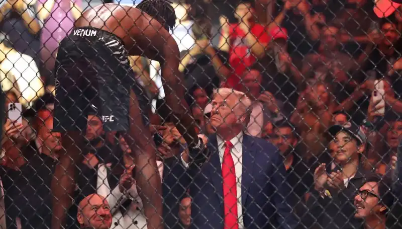 Trump, Beyaz Saray Bahçesi’nde Önce Eşsiz UFC Gösterisi Düzenleyecek!