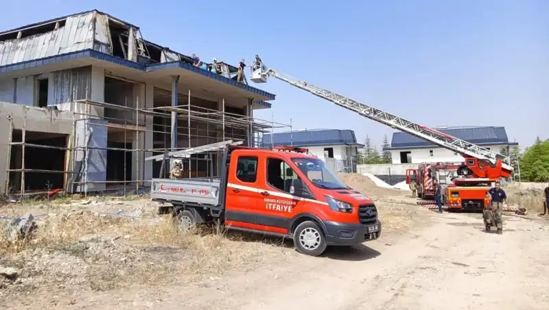 Gölbaşı'ndaki Villalarda Yangın Korkuttu: Olayın Ardındaki Sebepler Neler?
