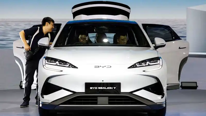 BYD, 100 Milyar Dolar Satış Eşiğini Geçerek Tesla'yı Geride Bıraktı