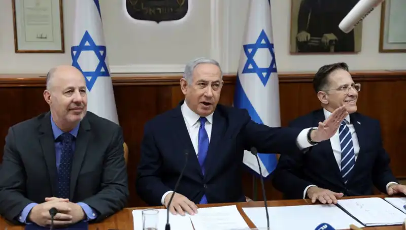 Tel Aviv Alarmda: İran’ın Yüzlerce Balistik Füzesi Tehdit Oluşturuyor