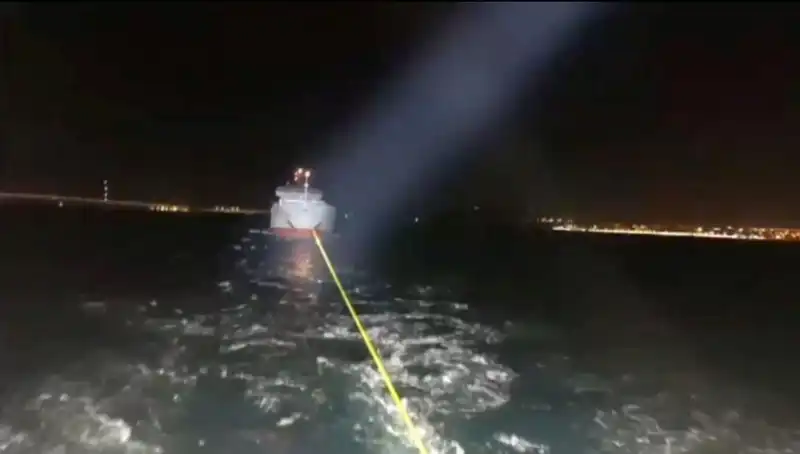 Çanakkale Boğazı'nda Gemi Arızası: Kaza Sonrası Deniz Trafiği Kesintisi