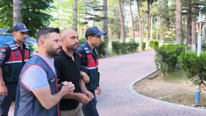 140 Kez Hırsızlık Yapan Çetenin Kafasını Karıştıran Tutuklama!