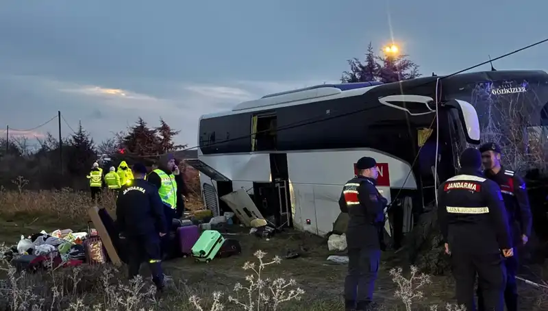 Çanakkale'de Otobüs Faciası: 37 Yaralı, Yolculuk Anıları Kabusa Döndü
