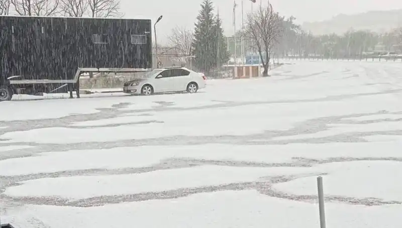 Tekirdağ'da Ceviz Büyüklüğünde Dolu Yağışı Şehirde Şok Yarattı