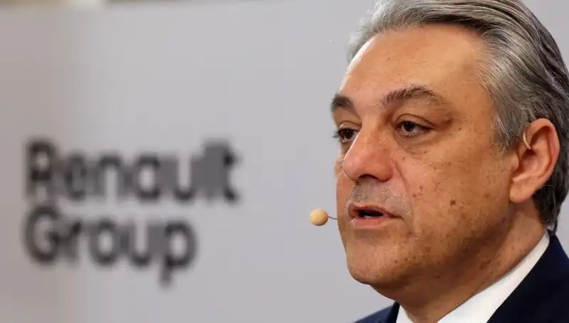 Renault'da Şok İstifa! Üst Düzey Yönetici Görevinden Ayrıldı