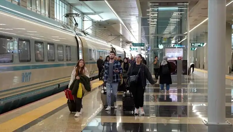 Yüksek Hızlı Trenlerde Ek Seferler: Seyahatleriniz İçin Yeni Fırsatlar!
