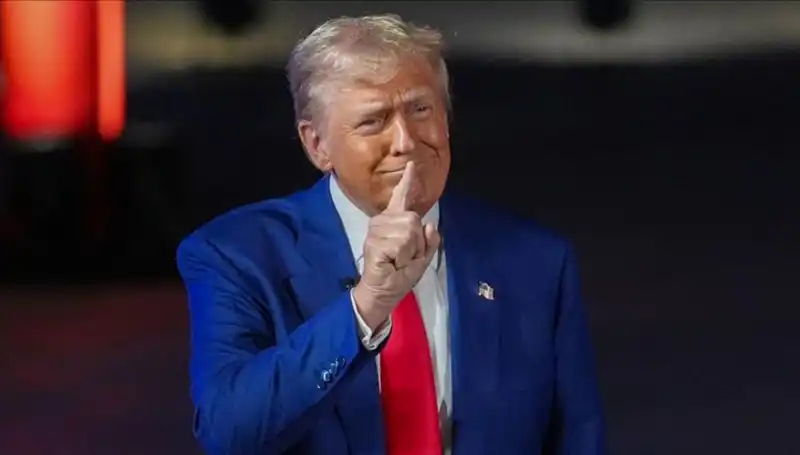 Trump, Wall Street Journal'ı Basın Havuzundan Çıkararak Epstein’la İlgili Mektubu Açıkladı
