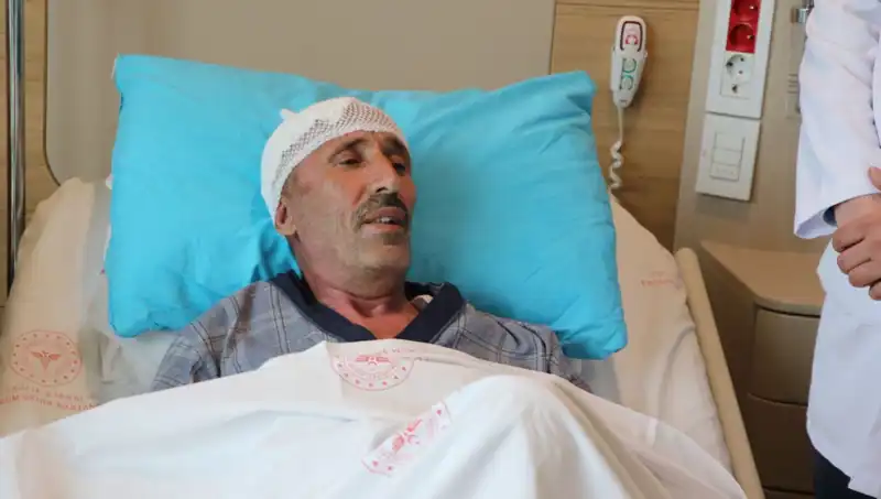 Şiddetli Baş Ağrısı Hastaneye Götürdü: Beyin Kanaması Şoku