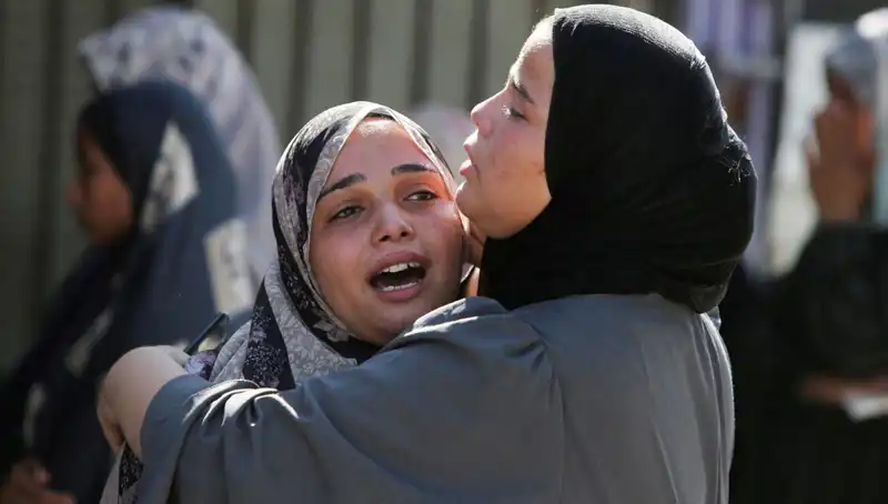 İsrail Ordusunun Gazze'deki Katliamı: 21 Filistinli Hayatını Kaybetti!