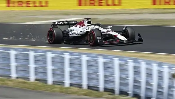Max Verstappen Yeniden Pole Pozisyonunda: Japonya Prix’sinde Neler Oldu?