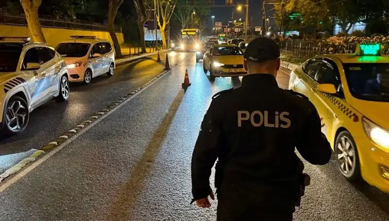 Huzur İstanbul Denetimleri: 1.500 Kişi Gözaltına Alındı, Şehirde Güvenlik Önlemleri Artıyor
