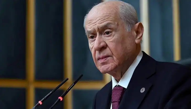 Bahçeli: CHP'ye Tepki Gecikmedi, Sırrı Bey'e Haksızlık Yapıldı!