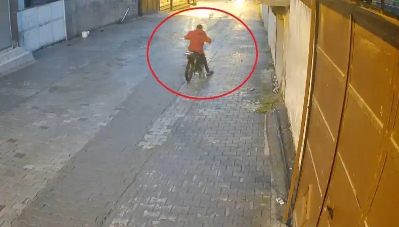Motosiklet Çalan Hırsız, Arızalanmasına Rağmen Kaçmayı Başardı!