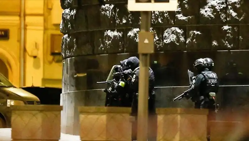Rusya’da Paniğe Sebep Olan Silahlı Saldırı: Detaylar Ortaya Çıkıyor