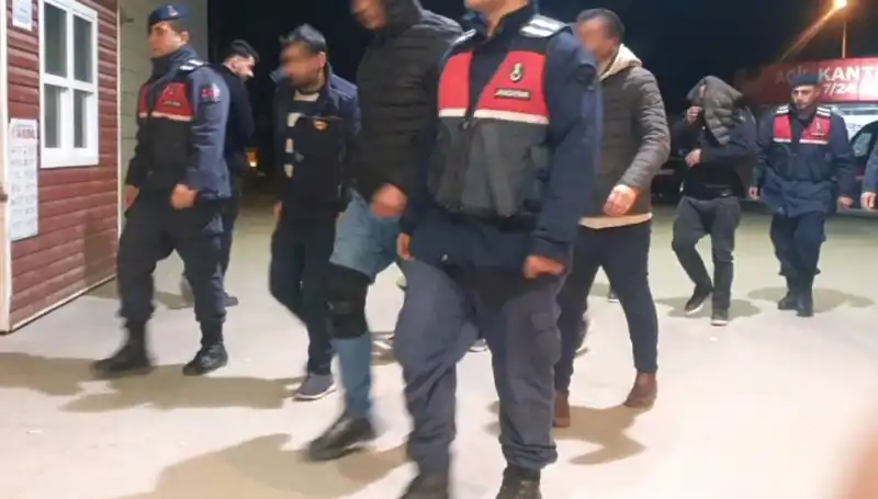 Bağ Evinde Uyuşturucu Parti: Baskınla Yakalananlar Şok Edici Bilgilerle Gündemde!