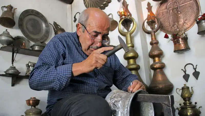 50 Yıldır Sanatla Hayatını Şekillendiren Usta: Yarım Asırda Neler Yaşandı?