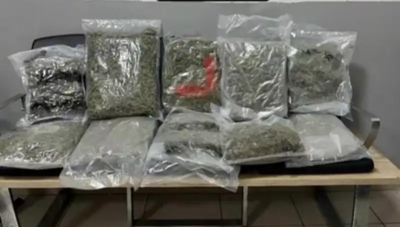 İzmir'de Suçla Mücadelede Büyük Başarı: 92 Şüpheli Yakalandı