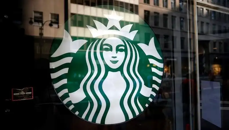 Starbucks Küresel Satışlarında Düşüş: Sebepler ve Gelecek Tahminleri