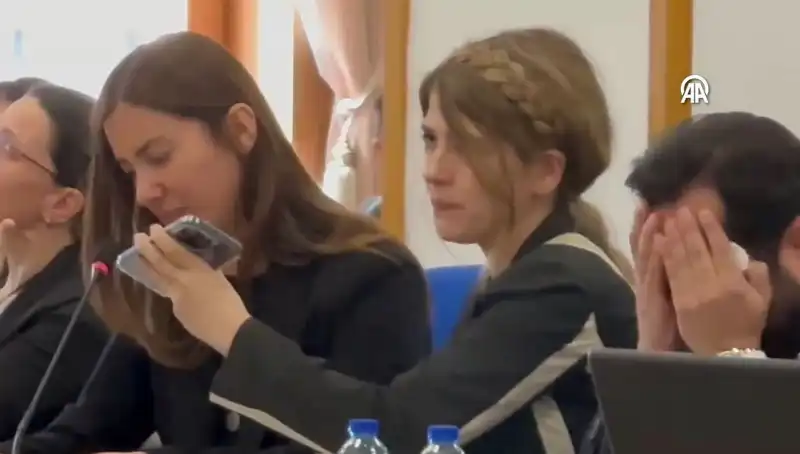 Meclis’i Gözyaşına Boğan Ses Kaydı: Siyasi Çalkantılar Artıyor