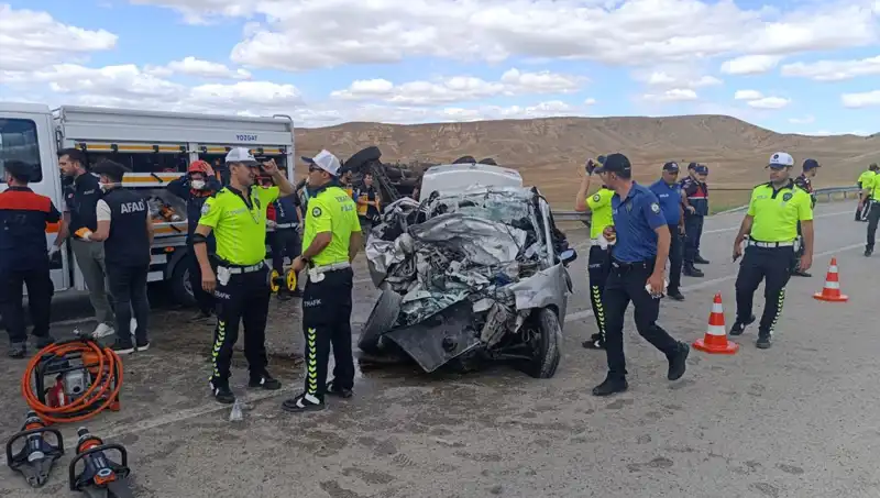 Yozgat’ta Feci Kaza! 3 Kişi Hayatını Kaybetti, 2 Yaralı