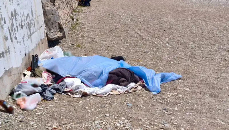 Konyaaltı Sahili'nde Gizemli Bir Ceset Bulundu: Olay Yerin Karanlık Yüzü