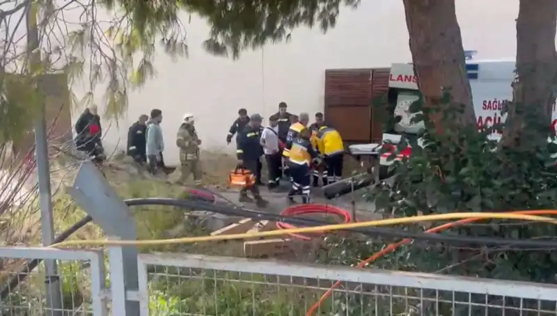 İstanbul’da Trafo Merkezinde Patlama: Şok Edici Olayda İşçi Ağır Yaralandı