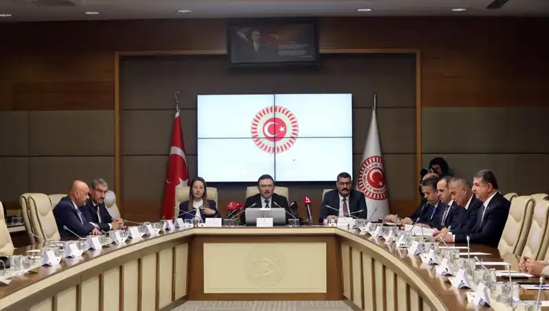 Meclis, Kartalkaya Yangın Faciasını Araştırıyor: "Vali Üzülüyor, Ağlama" Sözleri Gündem Oldu