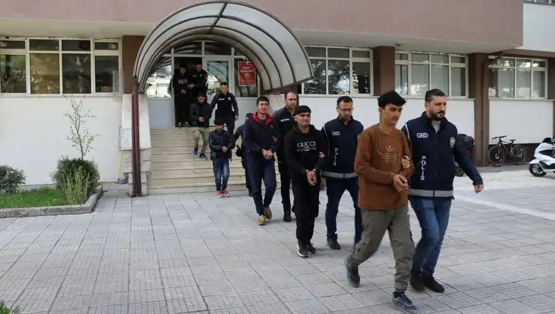 Edirne ve Kırklareli'nde Kaçak Göçmen Operasyonları: Bölgedeki Durum Nedir?