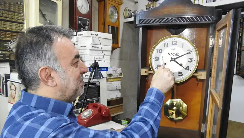 Küçük Dükkan, Büyük Tarih: Saat Ustası Geçmişle Geleceği Buluşturuyor