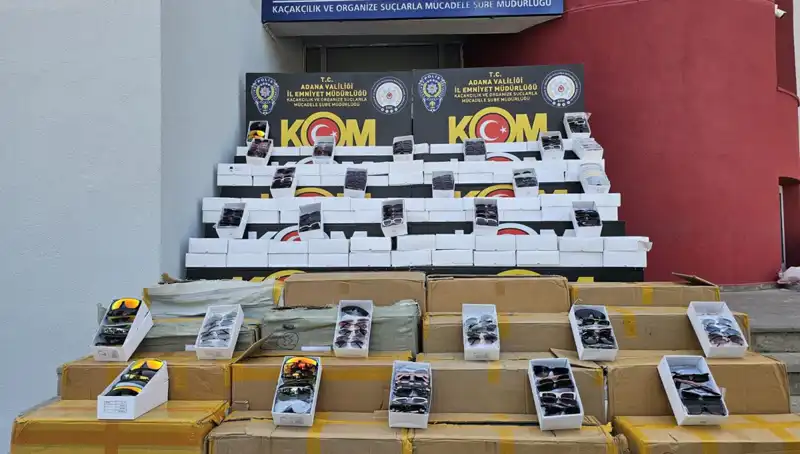 Adana'da Kaçak Güneş Gözlüğü Operasyonu: 12 Bin Ürün Ele Geçirildi!
