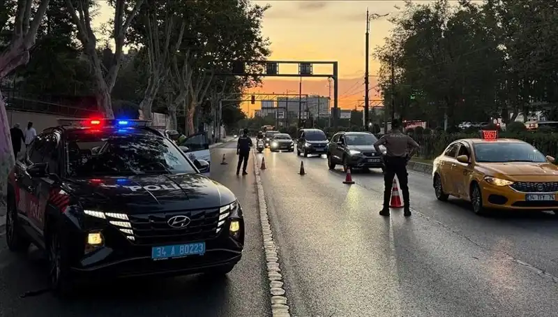 ** Huzur İstanbul Uygulamasında Yüzlerce Gözaltı: Kentin Güvenliği İçin Atılan Adımlar**