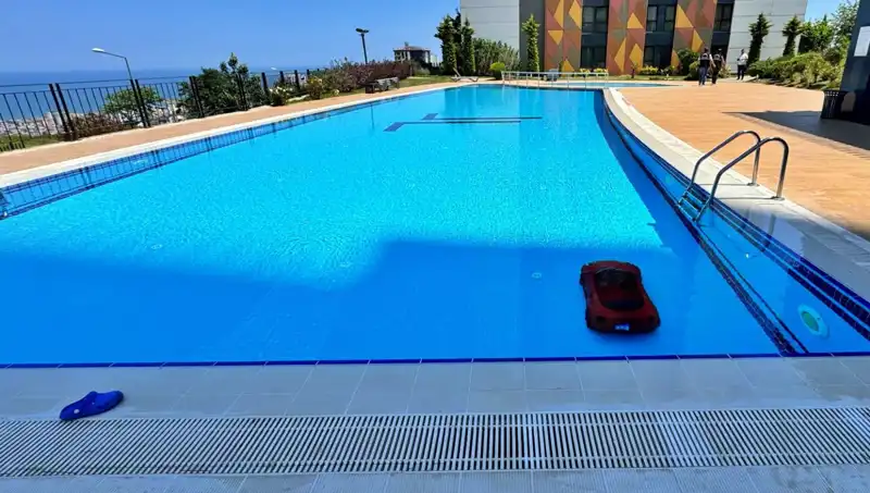 Samsun’da Korkunç Kaza: 4 Yaşındaki Çocuk Akülü Arabasıyla Havuzda Boğulma Tehlikesi Geçirdi