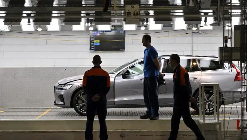 Volvo, Bazı Modellerin Satışını Durdurdu: Nedenleri ve Etkileri