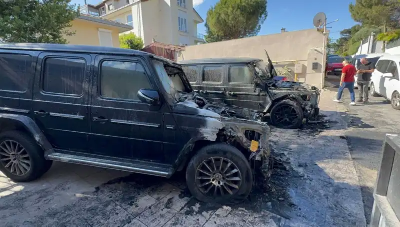 İş Dünyasında Şok Eden Olay: Milyonluk Cipler alev alev yandı