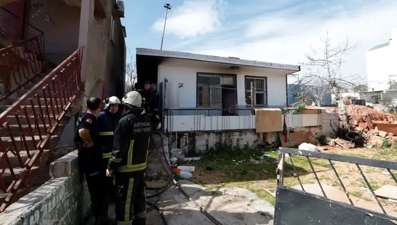Antalya’da Gecekondu Yangını: Aleve Dönüşen Hayatlar ve Evler